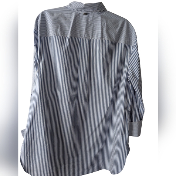 St. John White and Blue Button Down Shirt sz L - Picture 3 of 11